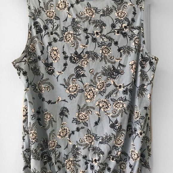 🛍 2 for $25! 🛍 Cleo - Blue Floral Paisley Print Sleeveless Tank Top - Picture 6 of 11